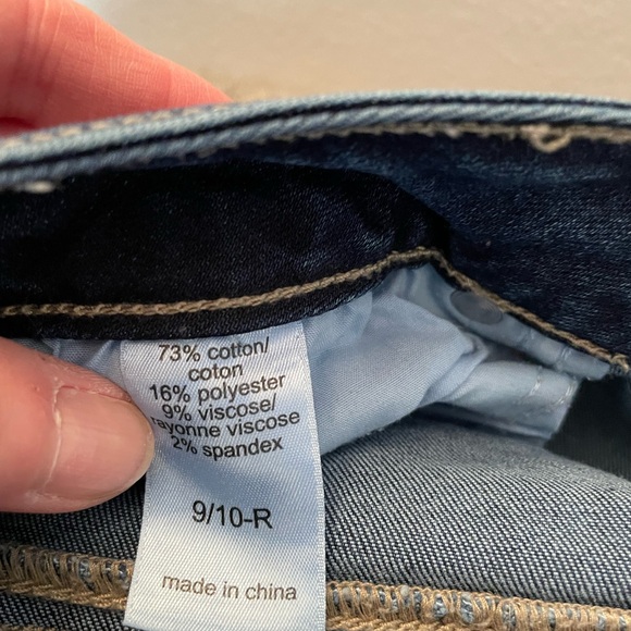 Capris - Picture 3 of 3